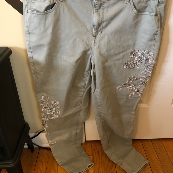 Lane Bryant super stretch grey jeans with decals - Picture 2 of 2